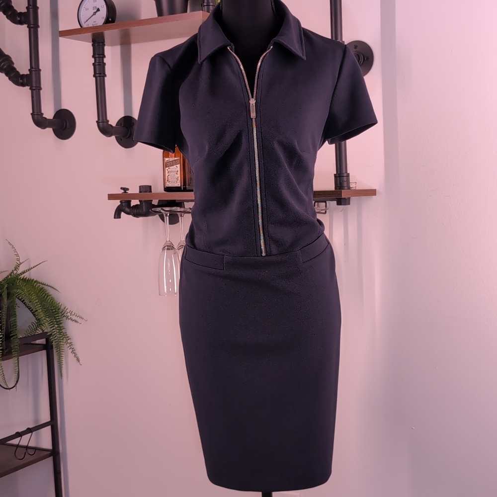 Sleek Tommy Hilfiger Zip-Front Sheath Dress in Navy. Perfect for Office Siren.